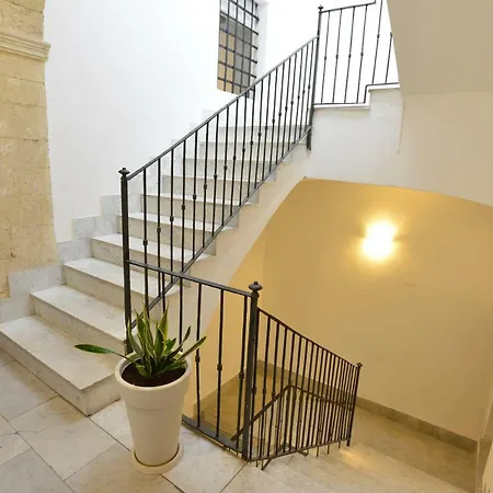 Izzhome Dsign Apartman