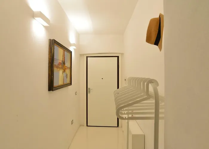 Izzhome Dsign * كالياري