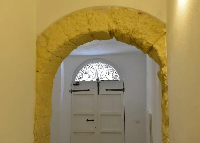 Izzhome Dsign شقة *